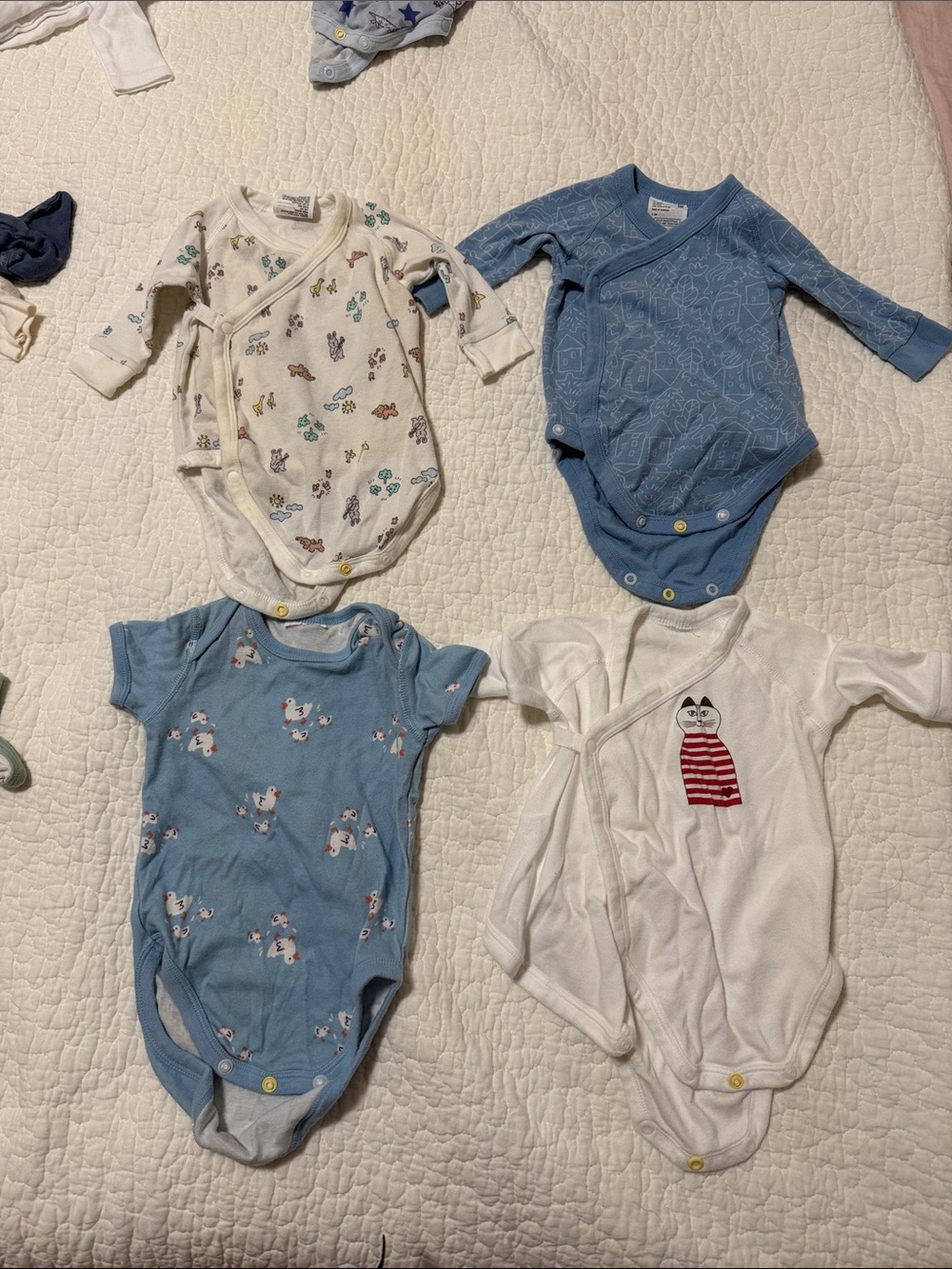 Uniqlo Mixed Color Kids One-Piece Bodysuits - Soft Cotton Wrap Style (4 Pack)